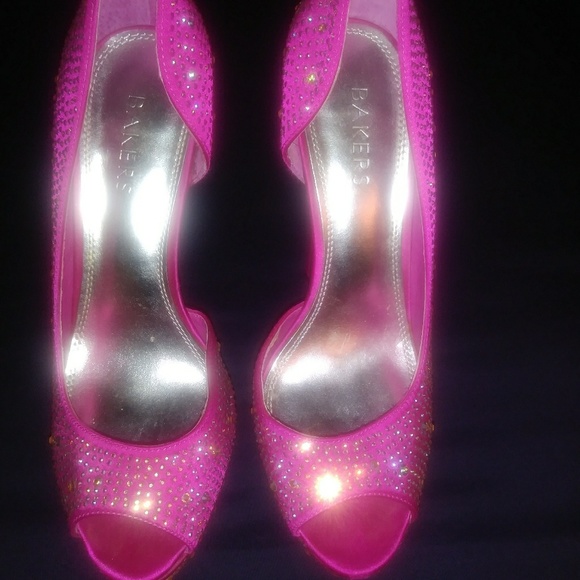 Heels - Picture 4 of 5